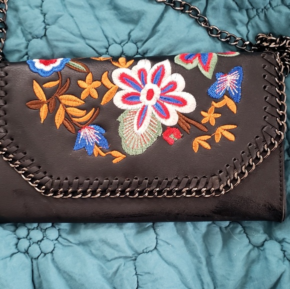 ⭕livia Ⓜ️iller crossbody purse - Picture 2 of 4